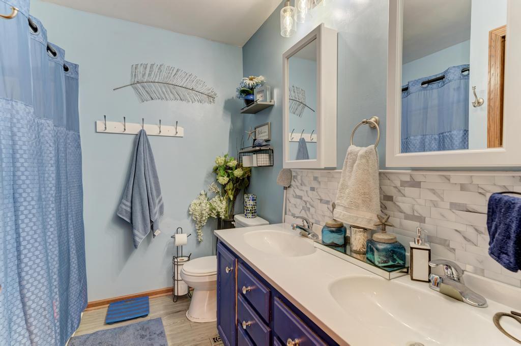 202 North Bridge Road DeKalb, IL 60115 - Photo 22 of 32