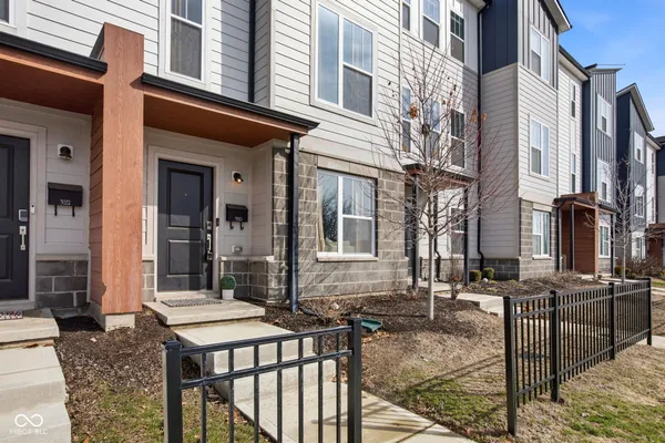 $299,900 | 3110 West New York Street, Indianapolis, IN 46222