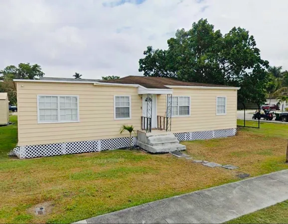 $129,000 | 297 East 4th Street, Pahokee, FL 33476