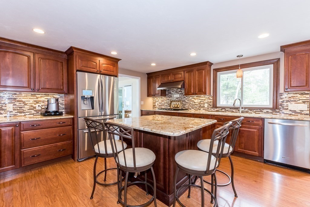 3 Agawam Road Sharon, MA 02067 - Photo 13 of 42 Gallery Image 13