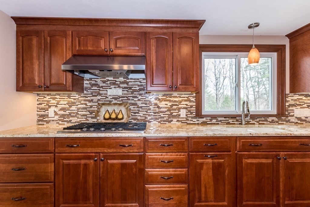 3 Agawam Road Sharon, MA 02067 - Photo 14 of 42 Gallery Image 14