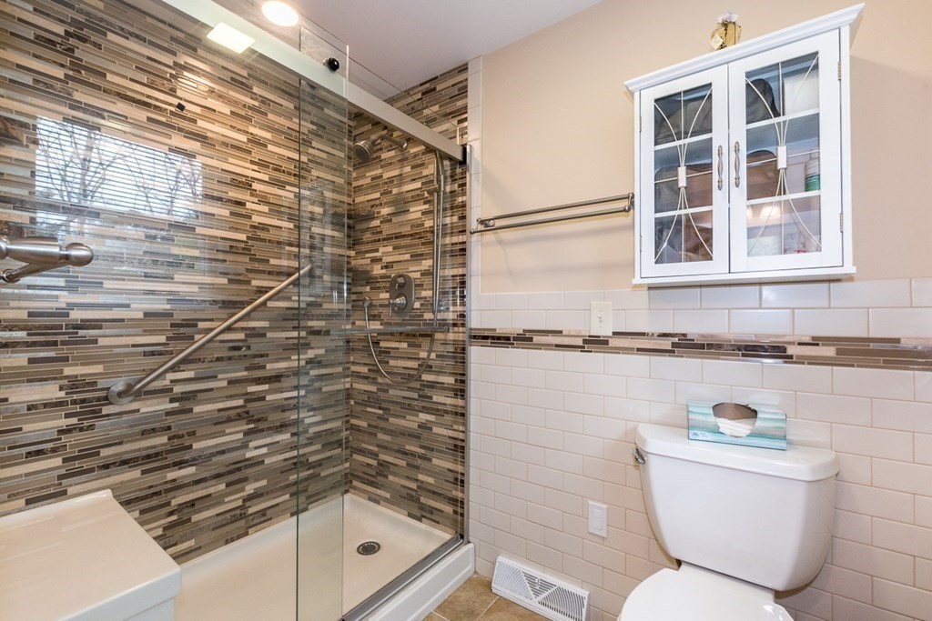 3 Agawam Road Sharon, MA 02067 - Photo 32 of 42 Gallery Image 32