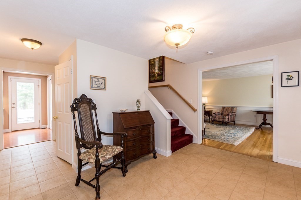 3 Agawam Road Sharon, MA 02067 - Photo 4 of 42 Gallery Image 4