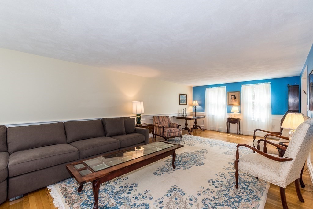 3 Agawam Road Sharon, MA 02067 - Photo 7 of 42 Gallery Image 7