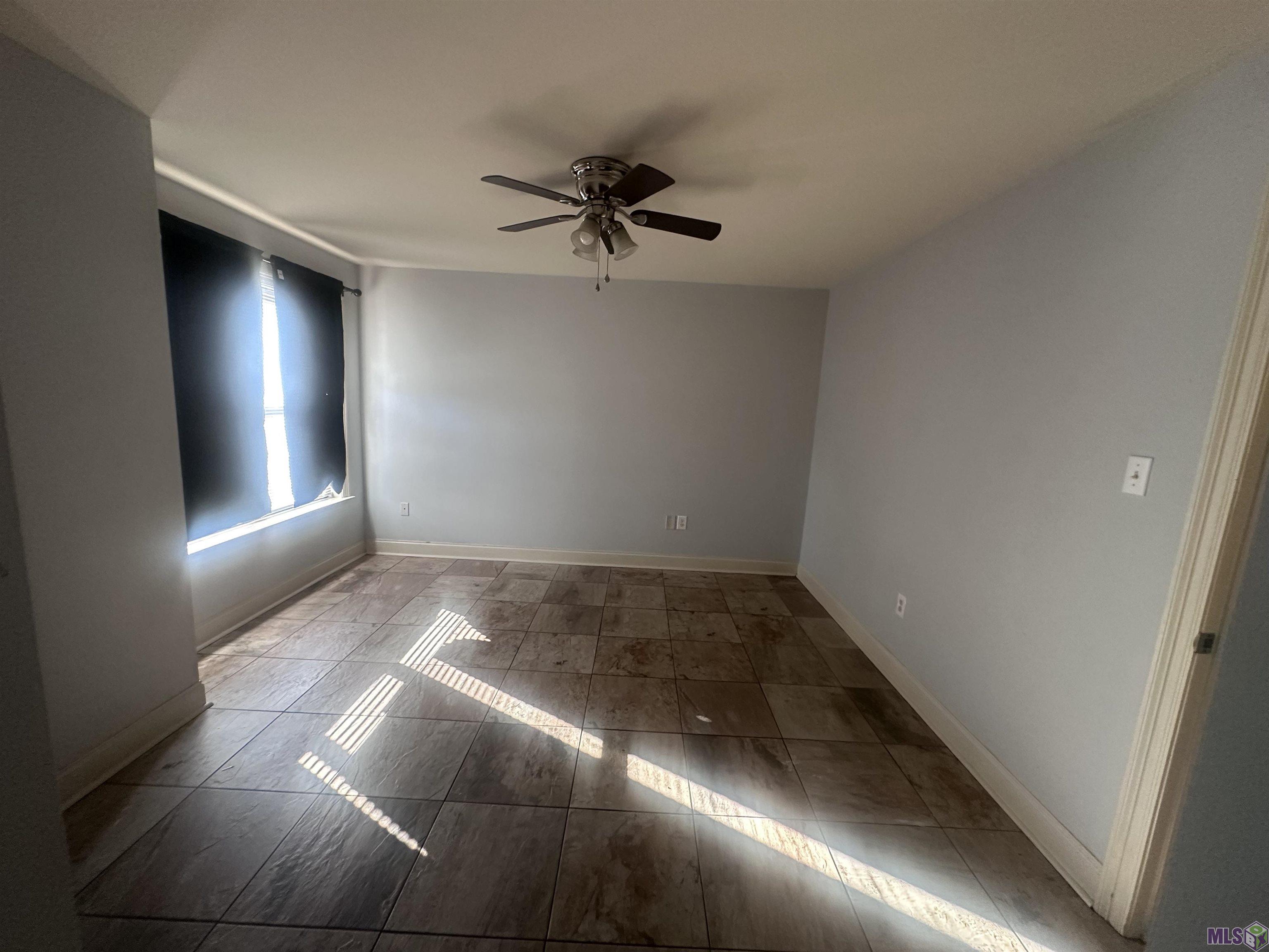 934 Hammond Manor Drive Baton Rouge, LA 70816 - Photo 3 of 7