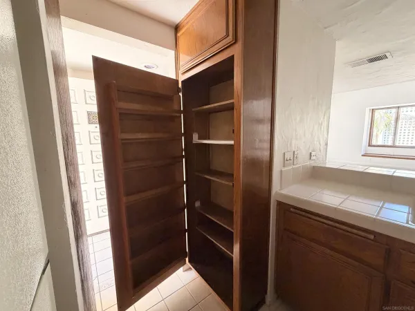 $799,000 | 4012 Nobel Drive, Unit 303, San Diego, CA 92122