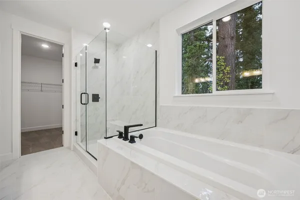 $899,990 | 2207 Oak Court, Unit 8, Milton, WA 98354