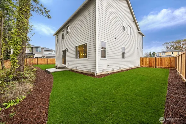 $899,990 | 2207 Oak Court, Unit 8, Milton, WA 98354