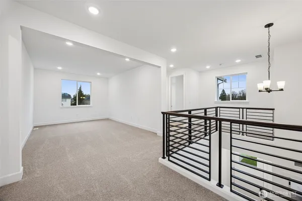 $899,990 | 2207 Oak Court, Unit 8, Milton, WA 98354