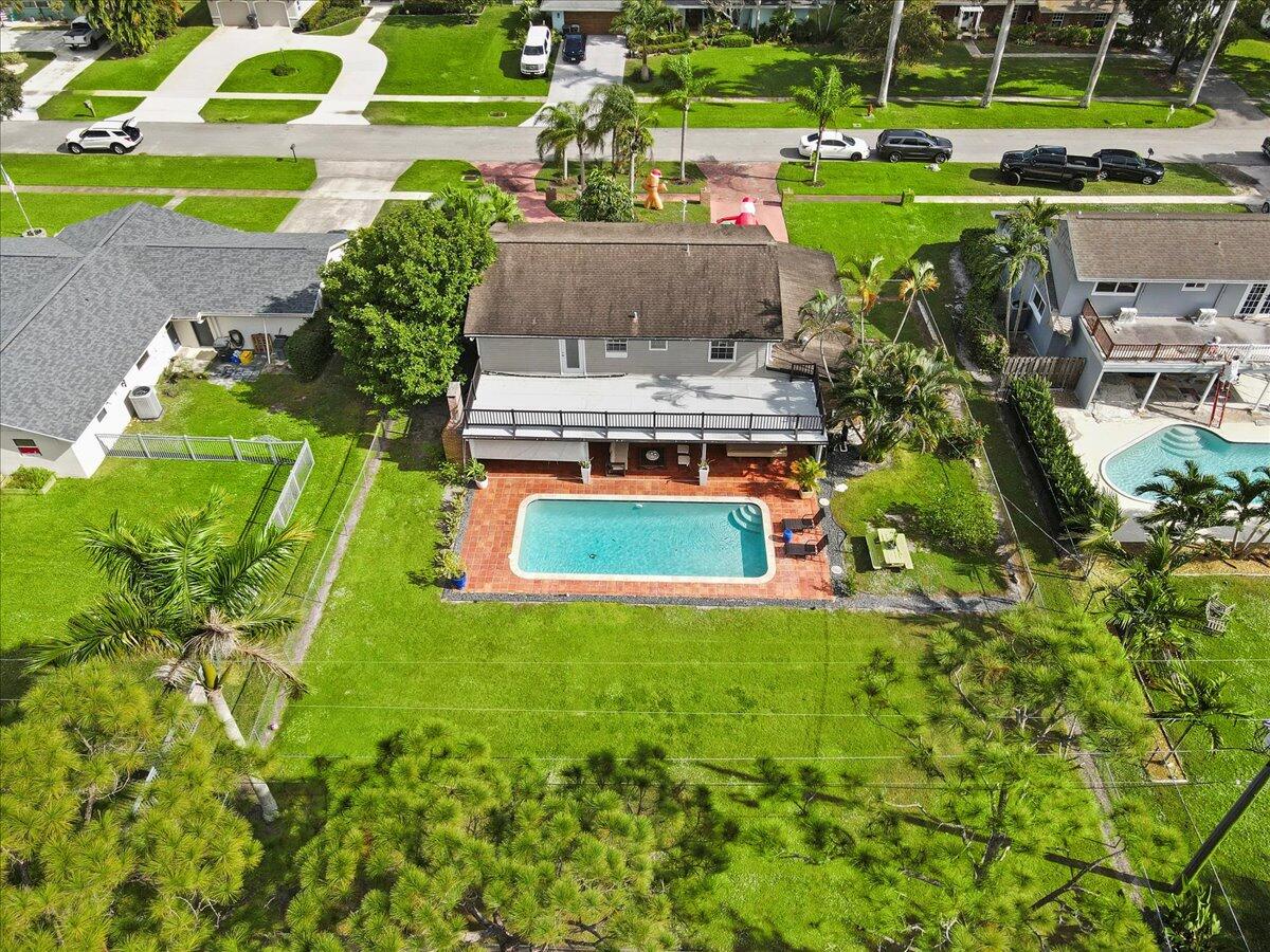 3179 Hoy Lake Road Wellington, FL 33467 - Photo 39 of 43 a view of an outdoor space