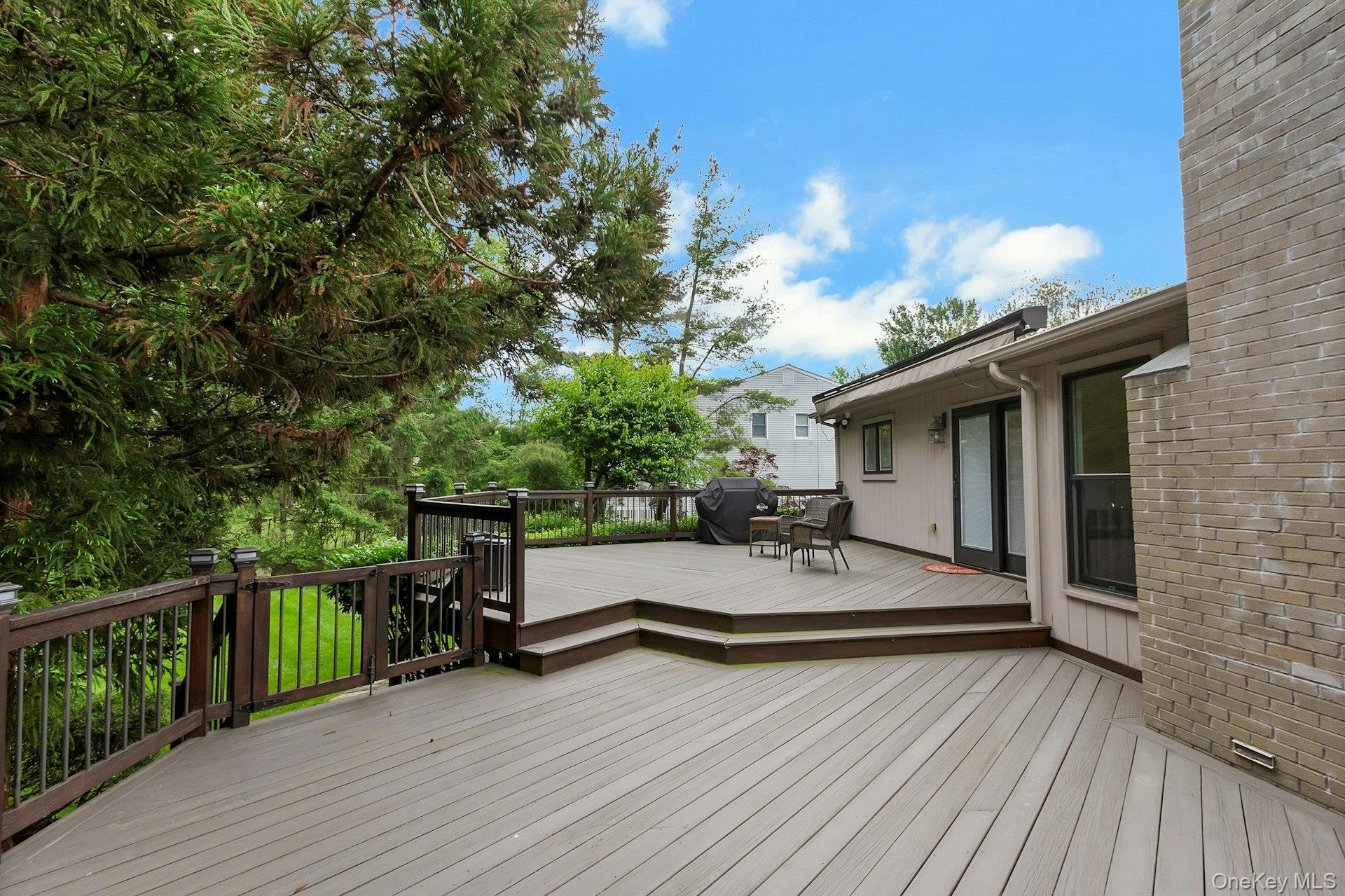 9 South Cranford Road Bardonia, NY 10954 - Photo 20 of 24