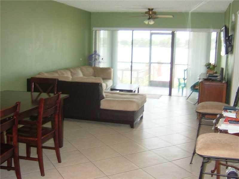 587 Banks Road, Unit 587 Margate, FL 33063 - Photo 4 of 17 Living Room