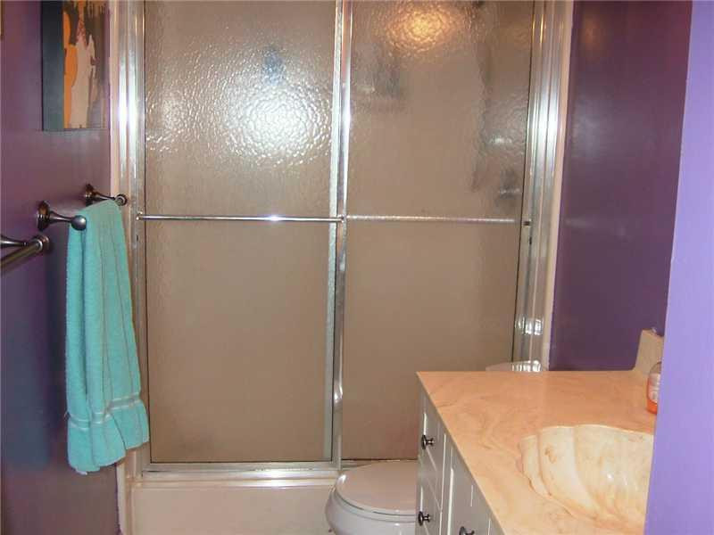 587 Banks Road, Unit 587 Margate, FL 33063 - Photo 10 of 17 Bathroom Master