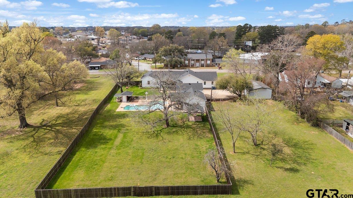 1609 Old Nacogdoches Road Henderson, TX 75654 - Photo 38 of 48 a view of a city