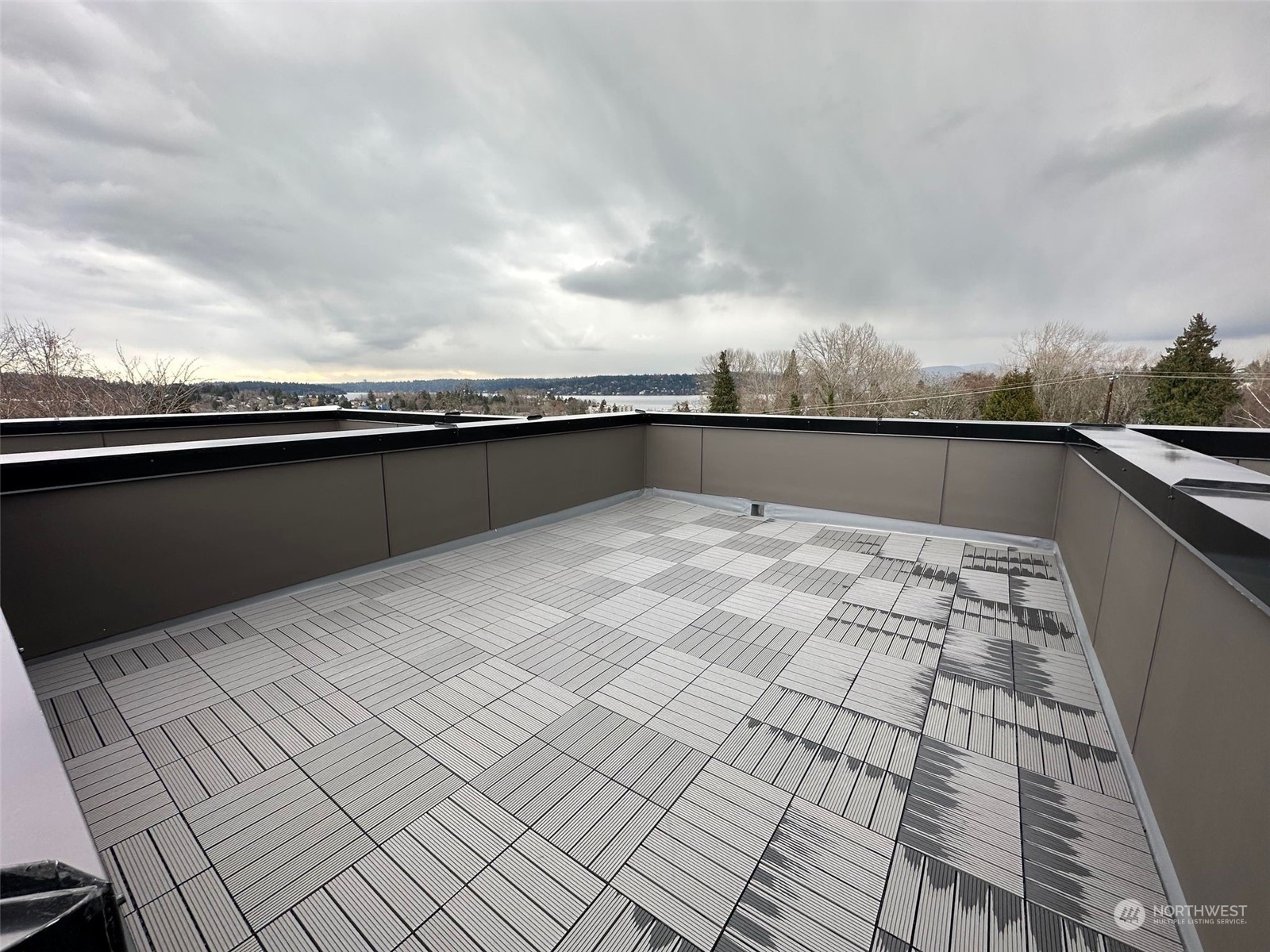 9322 Renton Avenue South Seattle, WA 98118 - Photo 12 of 13