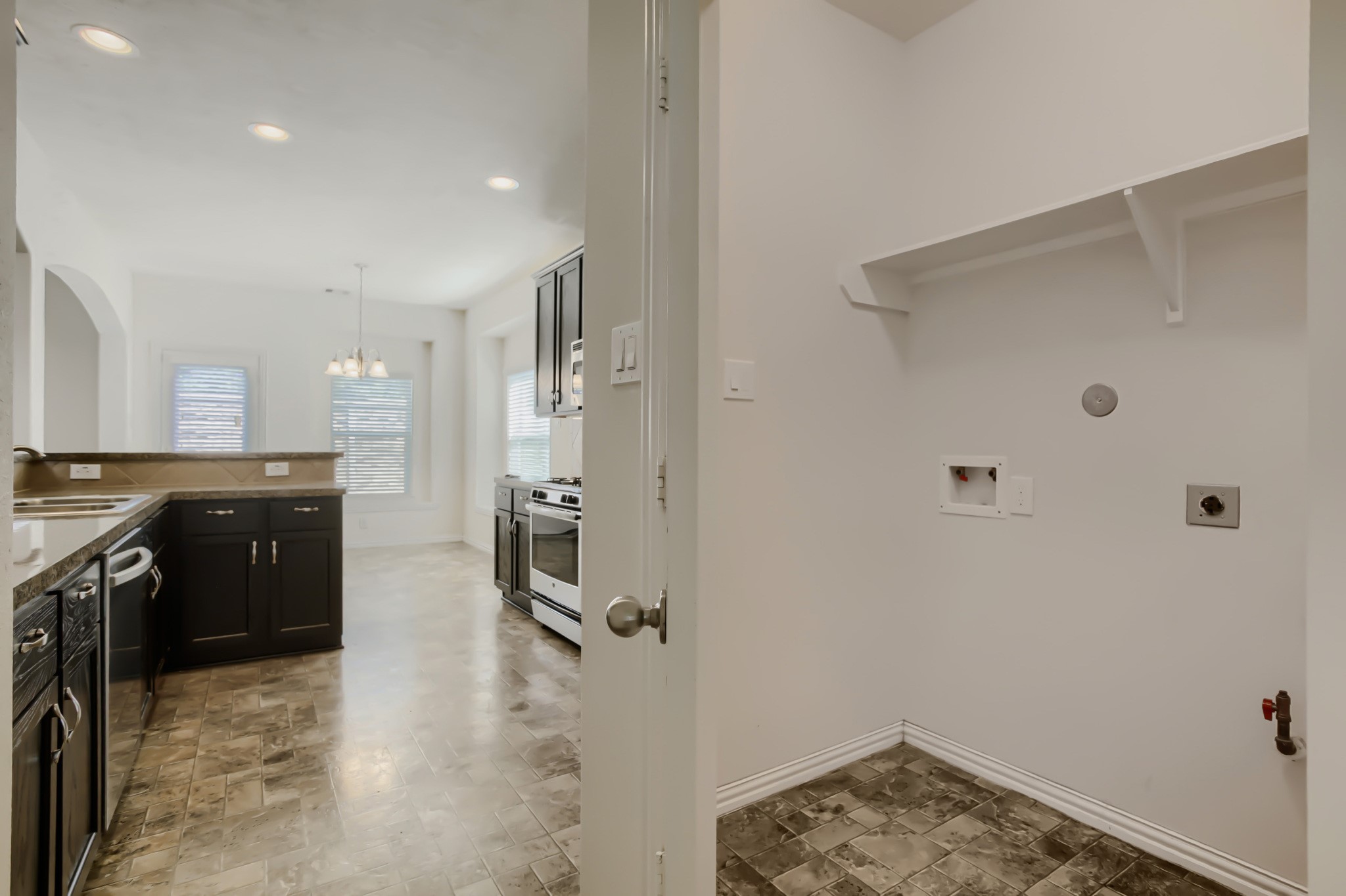 8106 Rudy Brook Way Spring, TX 77379 - Photo 12 of 28