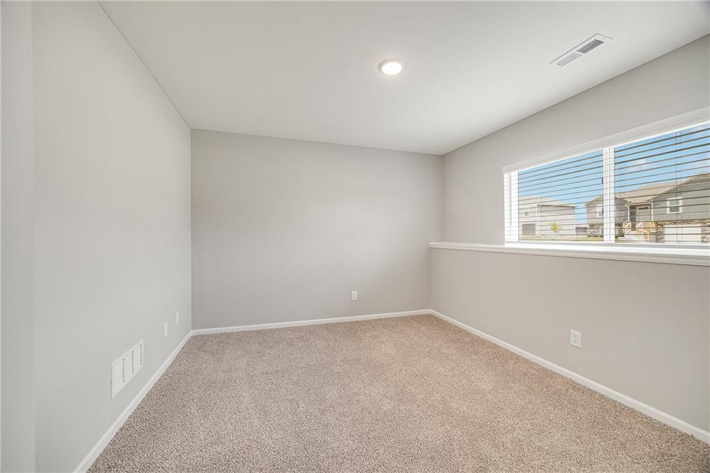 602 Foxglove Lane Raymore, MO 64083 - Photo 30 of 36