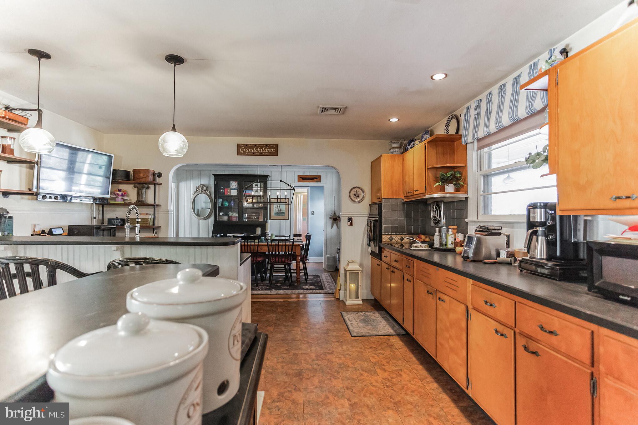 517 Montgomery Road Ambler, PA 19002 - Photo 17 of 71 Gallery Image 17