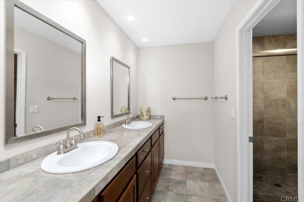 4233 Los Padres Drive Fallbrook, CA 92028 - Photo 21 of 28