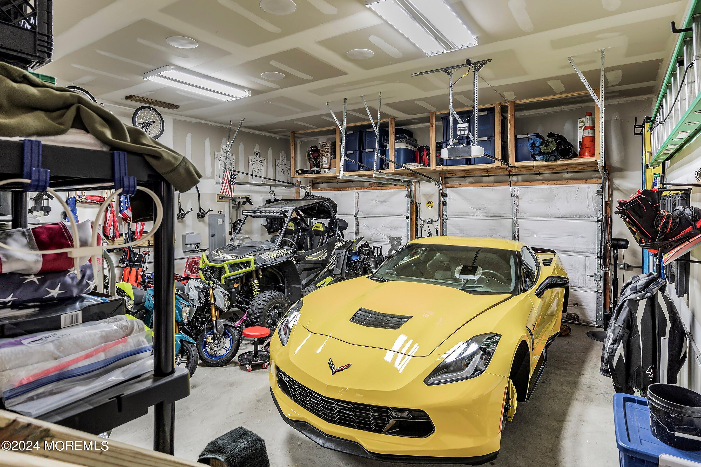 19 Bellagio Road Jackson, NJ 08527 - Photo 39 of 47 38-Garage 1