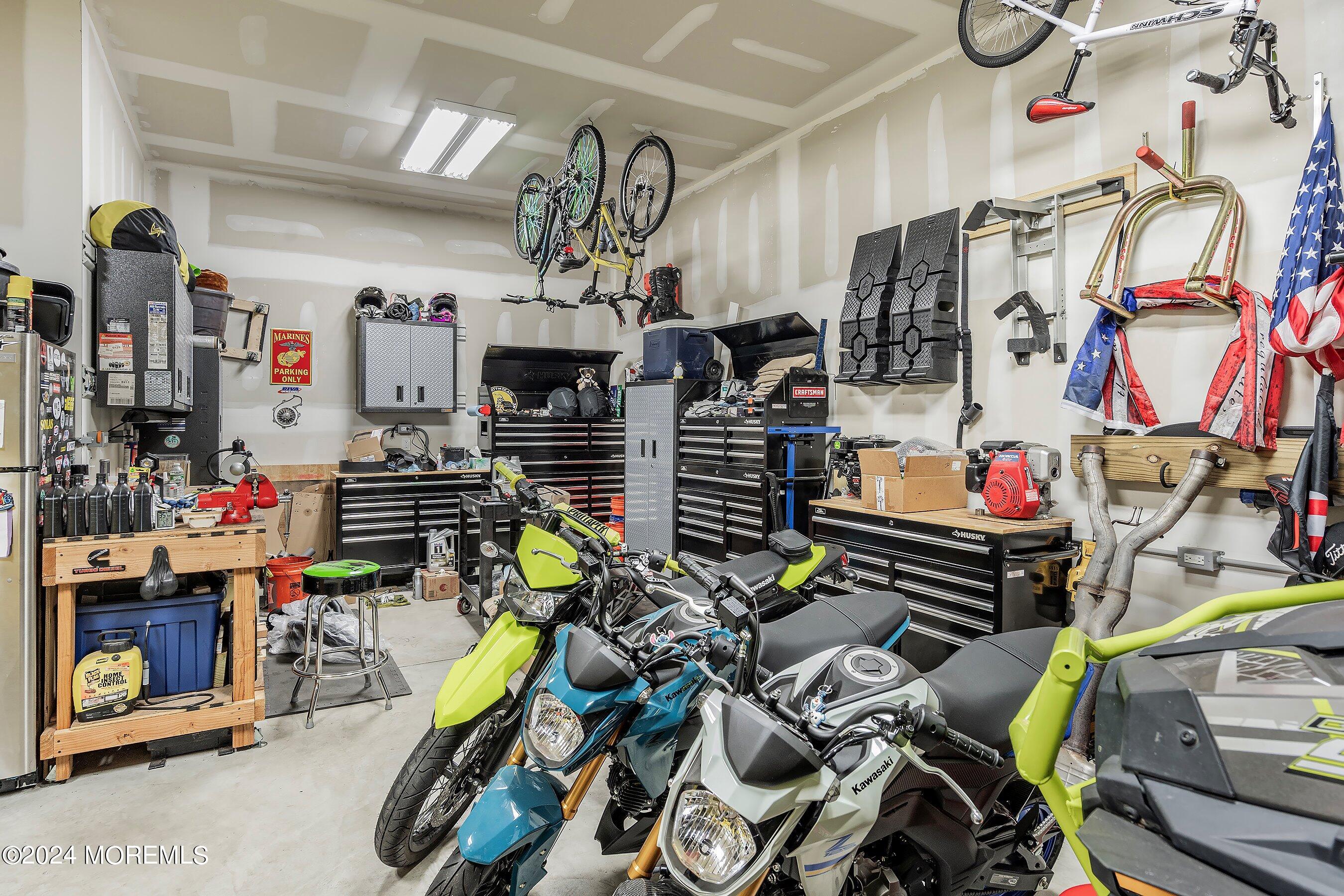 19 Bellagio Road Jackson, NJ 08527 - Photo 40 of 47 39-Garage 2