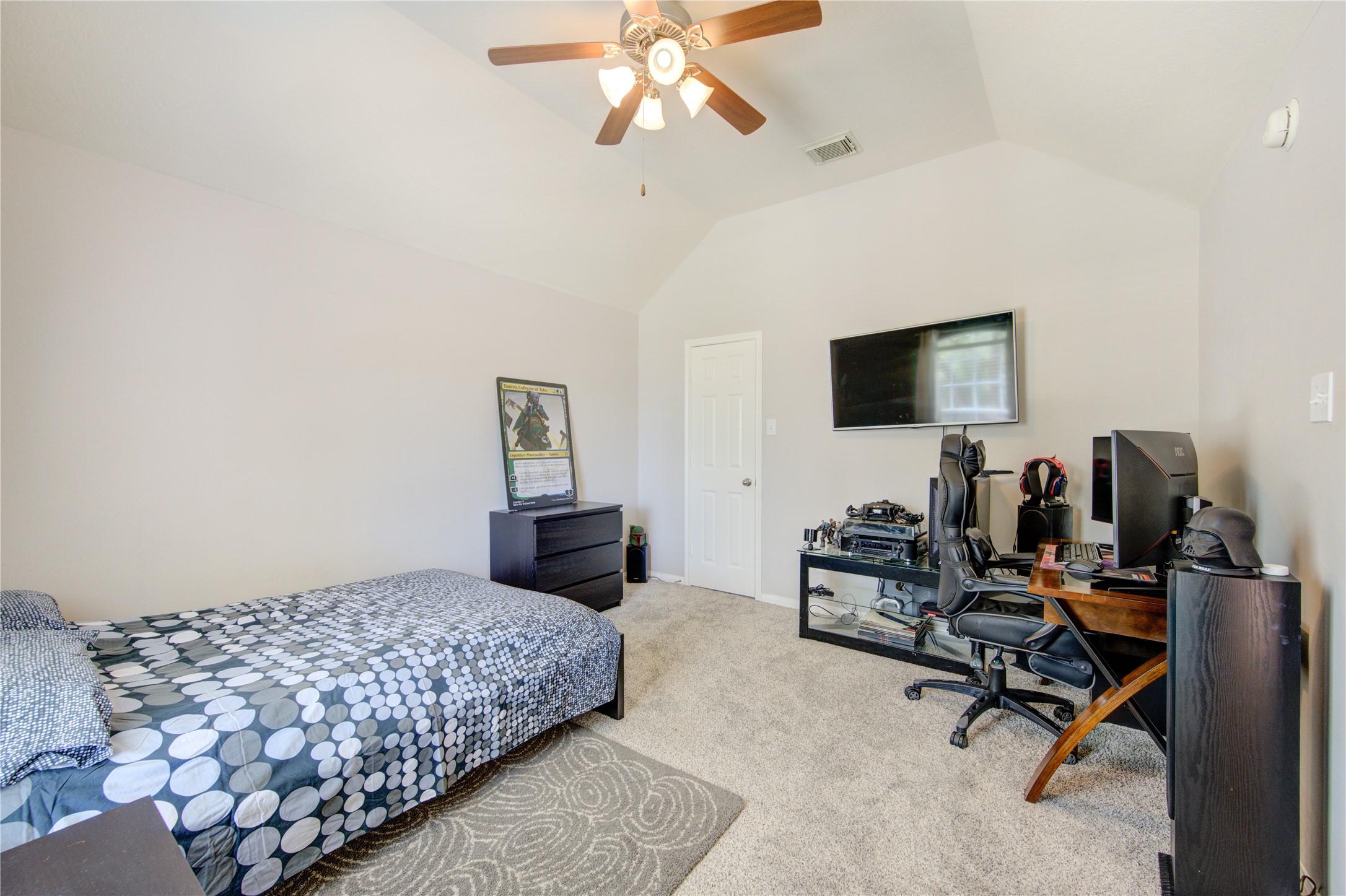 25215 Hazel Ranch Drive Katy, TX 77494 - Photo 24 of 32 a bedroom with a workspace