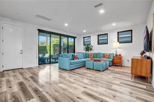 $2,849,000 | 221 North Attica Drive, Long Beach, CA 90803