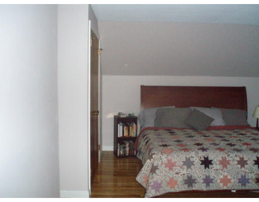 148 Red Gate Lane Amherst, MA 01002 - Photo 16 of 22 Gallery Image 16