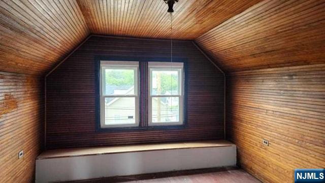 99 Carlton Avenue East Rutherford, NJ 07073 - Photo 13 of 13