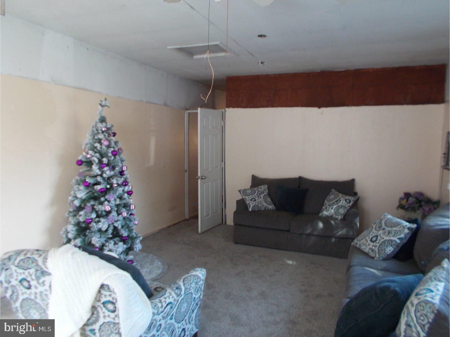 26 Sheep Pen Hill Road Pemberton, NJ 08068 - Photo 5 of 7 Living Room