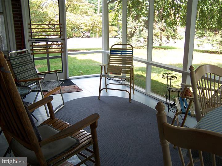 304 Broad Street Spring City, PA 19475 - Photo 5 of 24 Porch