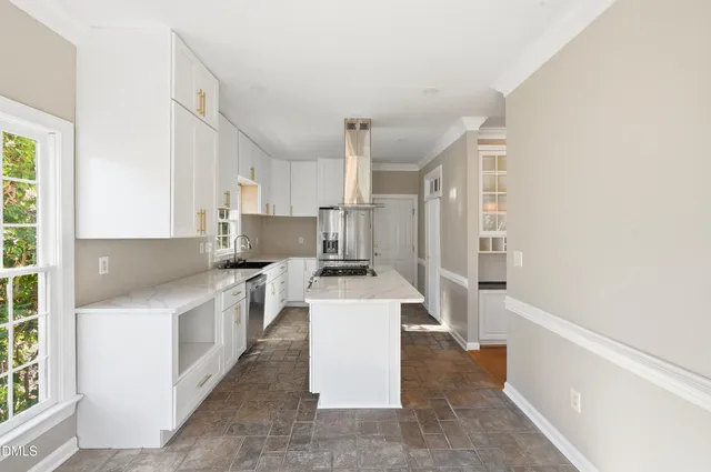 $739,000 | 101 Highlands Lake Drive, Cary, NC 27518