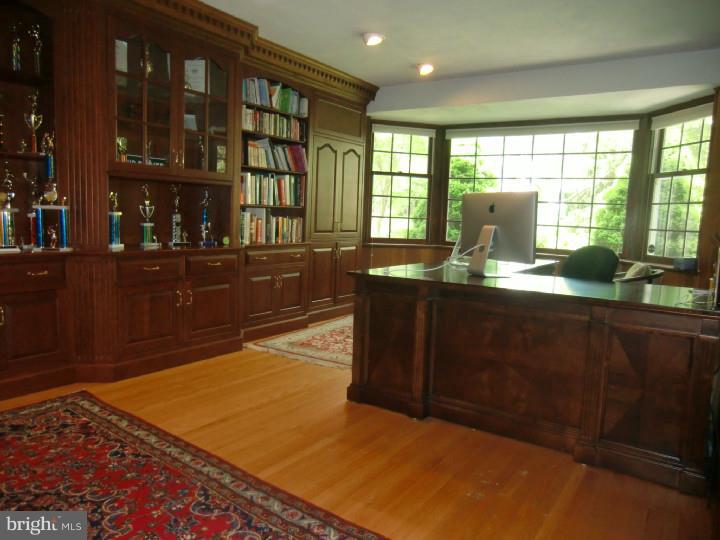 469 Rolling Road Bryn Mawr, PA 19010 - Photo 3 of 25 Office / Study
