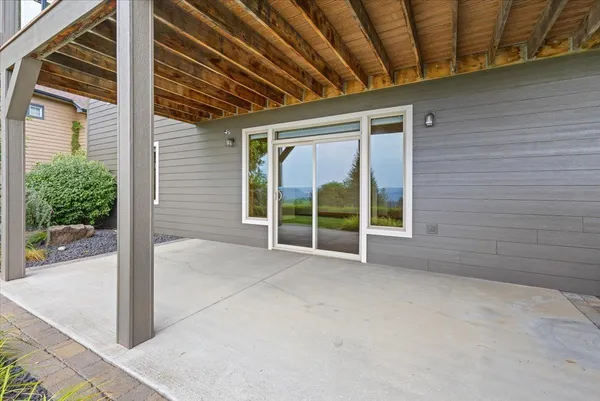 $875,000 | 10321 North Navaho Drive, Spokane, WA 99208