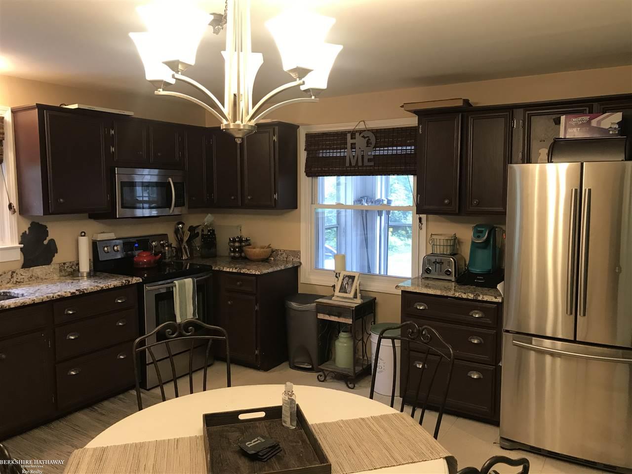 115 East Romeo Road Leonard, MI 48367 - Photo 15 of 33