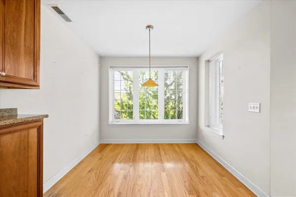 $500,000 | 640 Robert York Avenue, Unit 303, Deerfield, IL 60015