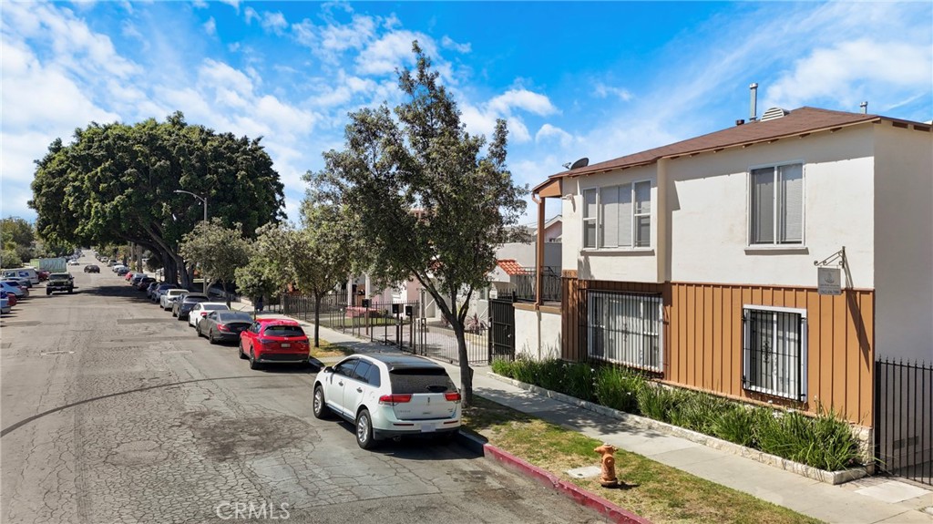 1885 Locust Avenue Long Beach, CA 90806 - Photo 2 of 16