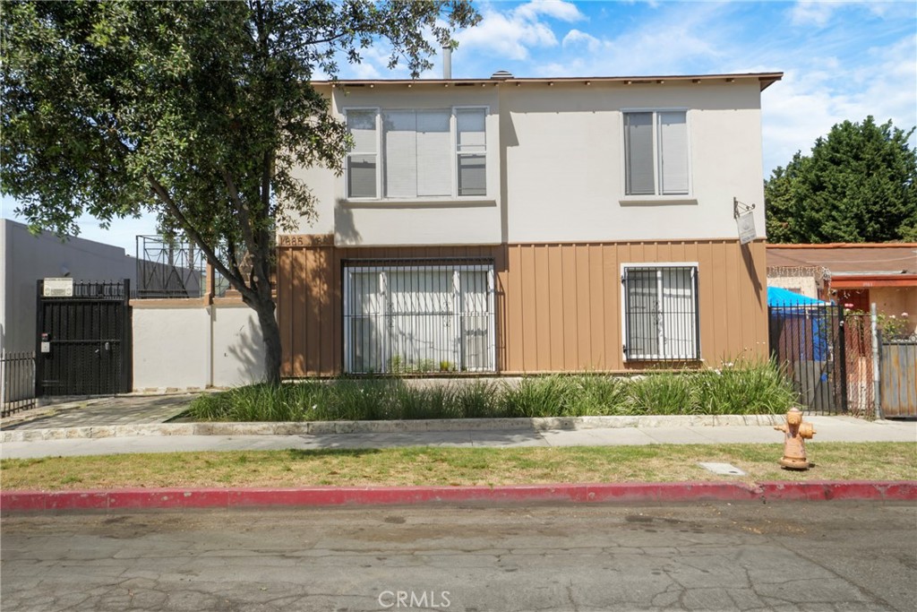 1885 Locust Avenue Long Beach, CA 90806 - Photo 3 of 16