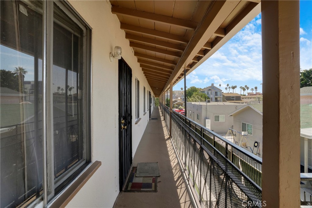 1885 Locust Avenue Long Beach, CA 90806 - Photo 9 of 16