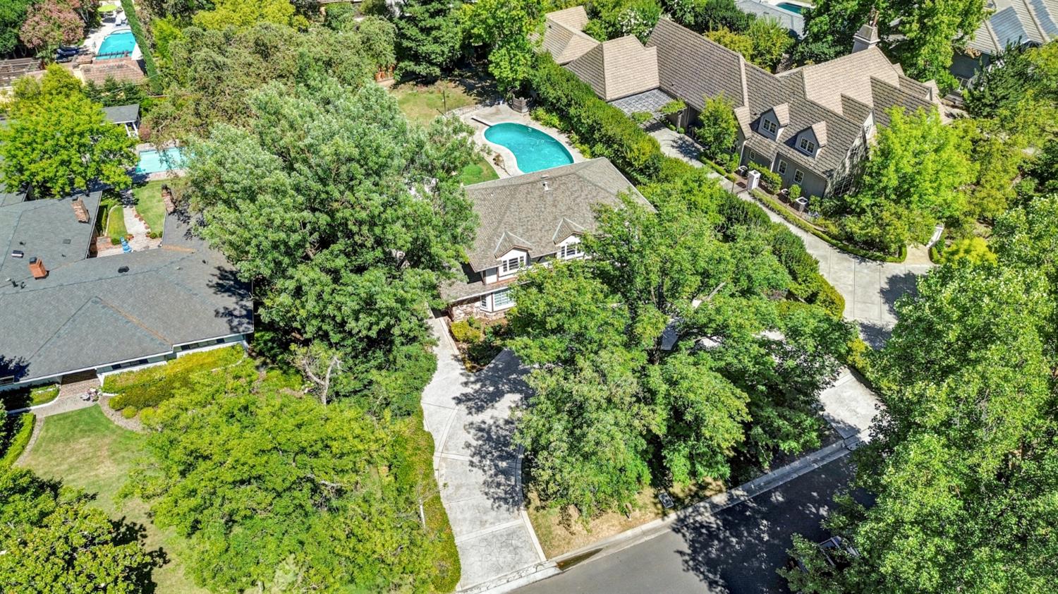 405 Crocker Road Sacramento, CA 95864 - Photo 7 of 54