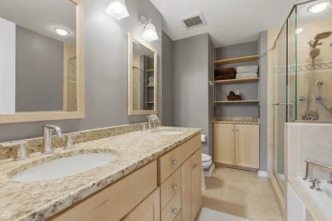 $1,195,000 | 2718 North Southport Avenue, Unit B, Chicago, IL 60614