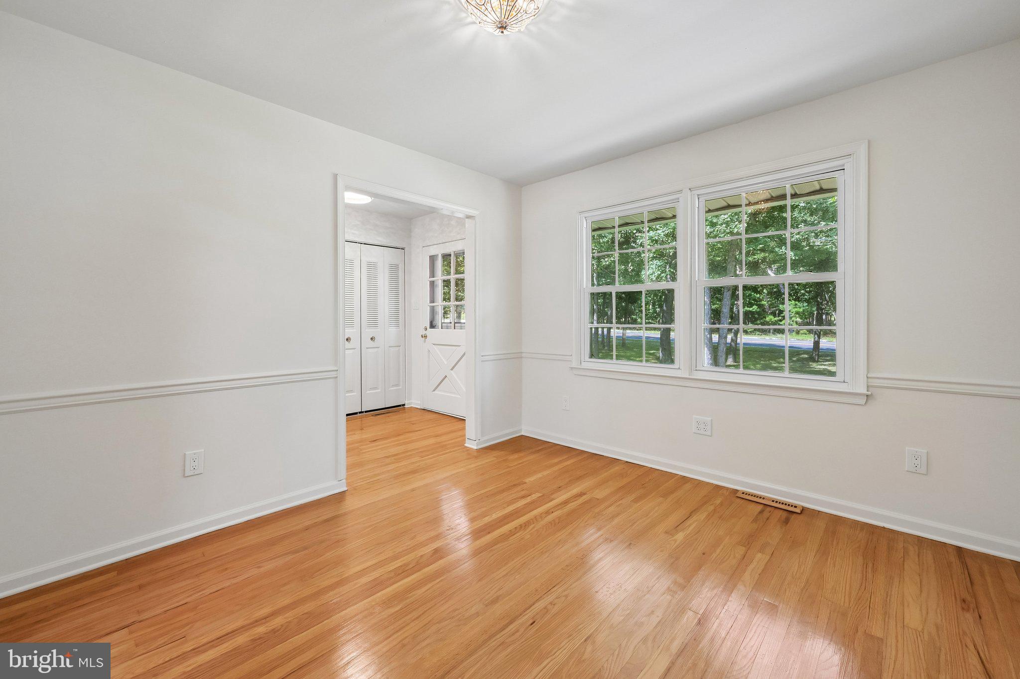 5 Tuckerton Road Shamong, NJ 08088 - Photo 3 of 25 Dining room
