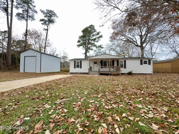$315,000 | 182 West Island Trail, Hertford, NC 27944