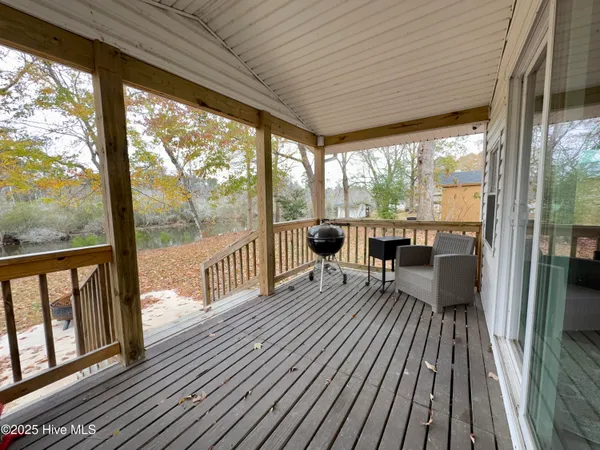 $315,000 | 182 West Island Trail, Hertford, NC 27944