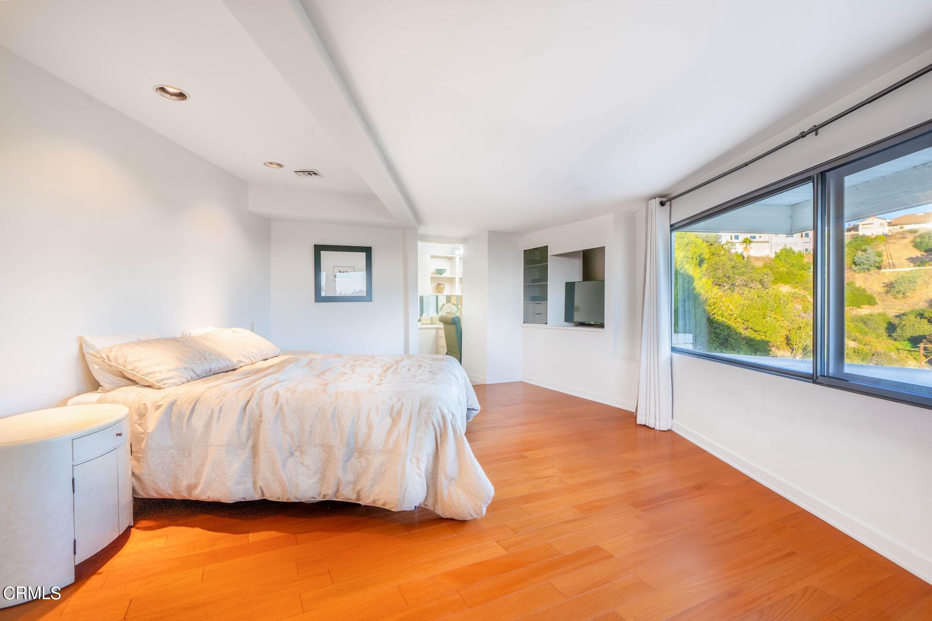 83 Patrician Way Pasadena, CA 91105 - Photo 23 of 36 primary1