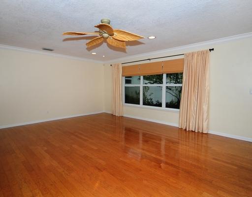 26 East Riverside Drive Jupiter, FL 33469 - Photo 10 of 25 Additional Photo