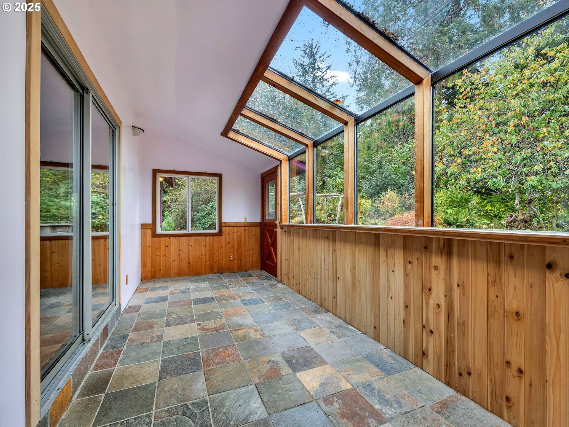 44072 Anderson Lane Astoria, OR 97103 - Photo 4 of 45