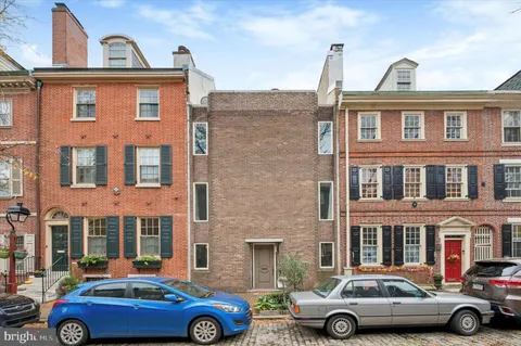 $950,000 | 304 Delancey Street, Philadelphia, PA 19106