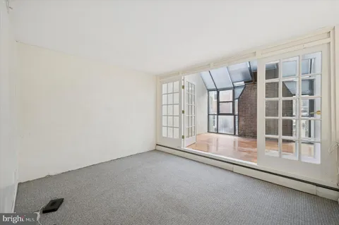 $899,000 | 304 Delancey Street, Philadelphia, PA 19106