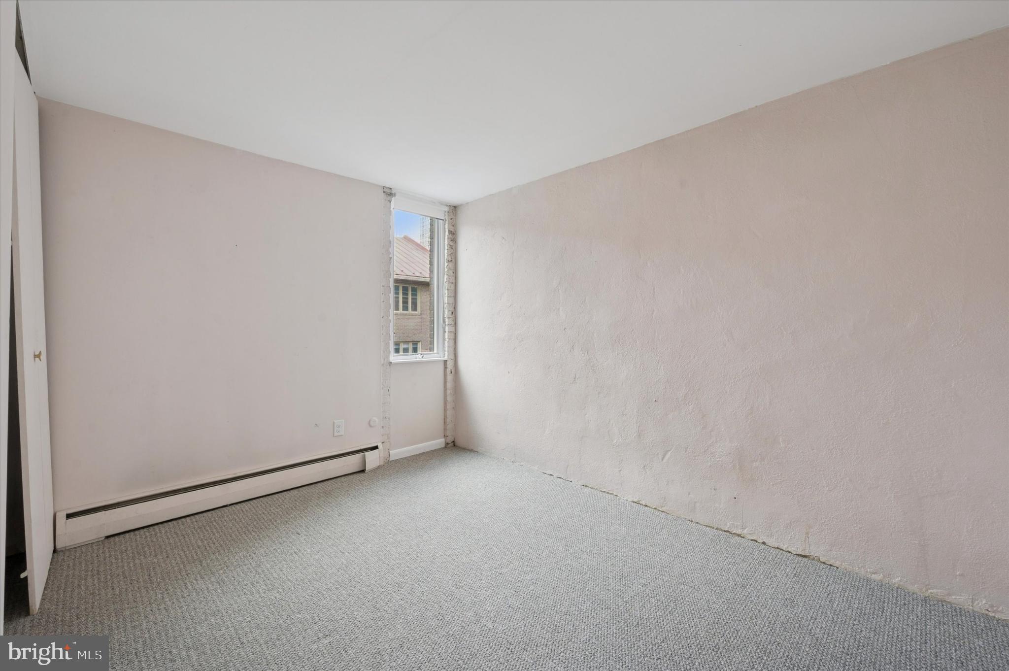 304 Delancey Street Philadelphia, PA 19106 - Photo 24 of 35 Bright, blank canvas for your vision.